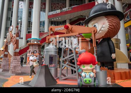 Popmart holds a large blind box exhibition, including a 4.5-meter-high doll named Labubu, which attracts many visitors in Shanghai, China, 21 Septembe Stock Photo