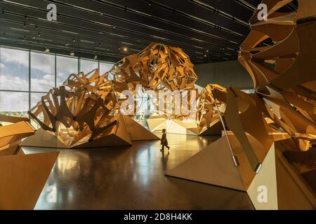 Ausstellung im Innenraum des Museum für  Fragen der Zukunft Futurium in Berlin, Deutschland |  exhibition inside the museum and House of Futures Futur Stock Photo