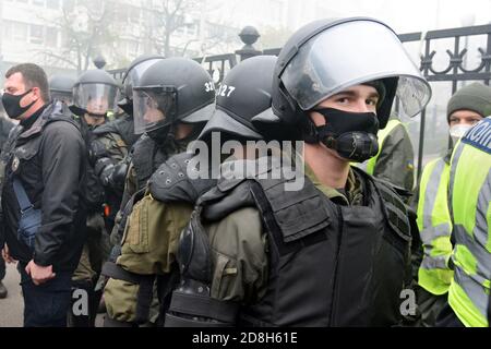 Kyiv, Ukraine. 30th Oct, 2020. KYIV, UKRAINE - OCTOBER 30, 2020 - Law enforcers during picket the building of the Constitutional Court of Ukraine after its decision to cancel the electronic declaration by officials. (Photo by Aleksandr Gusev/Pacific Press) Credit: Pacific Press Media Production Corp./Alamy Live News Stock Photo