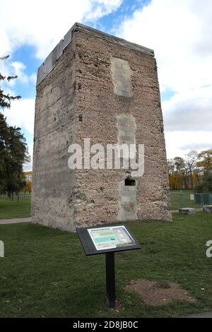 24th of October 2020 - Brantford Ontario Canada - Farm in the park - the square silo Luke Durda/Alamy Stock Photo