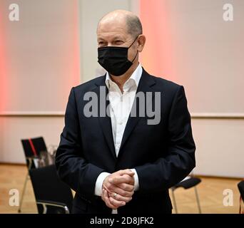 Ludwigsfelde, Germany. 30th Oct, 2020. Olaf Scholz (SPD), candidate for chancellor, takes part in the constituency conference of the Brandenburg SPD. Credit: Britta Pedersen/dpa-Zentralbild/dpa/Alamy Live News Stock Photo