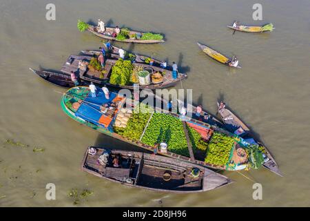 Boithakata floating market on the Belua River under Nazirpur upazila of Pirojpur drstrict. Bangladesh Stock Photo