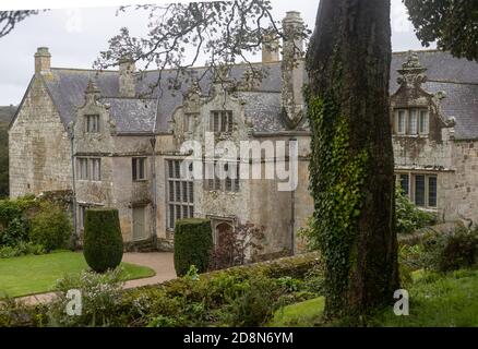 External view of Elizabethan home, Trerice stately home near Newquay in Cornwall Stock Photo