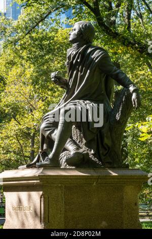 Robert Burns Sculpture is located at the South end of Literary Walk in Central Park, New York City, USA Stock Photo