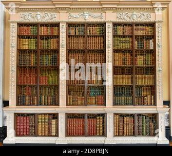 Bookshelves in the library at Blenheim Palace, the principal residence of the Dukes of Marlborough, and the only non-royal palace in England Stock Photo