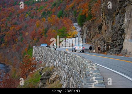 Hawk's Nest Highway, a winding scenic road along the Delaware River, at Sparrow Bush, New York -05 Stock Photo