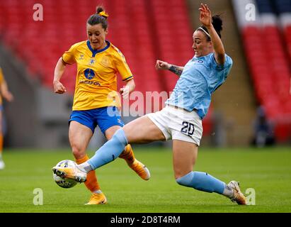 Manchester City's Lucy Bronze (right) and Everton's Hayley Raso battle for the ball during the Women's FA Cup Final at Wembley Stadium, London. Stock Photo