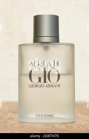 acqua di gio bottle