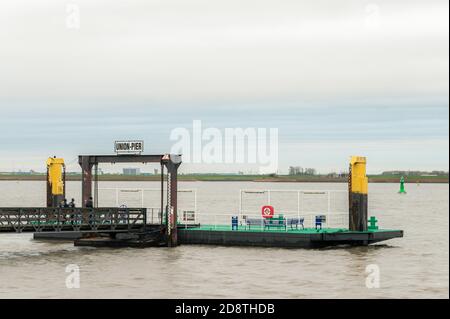 Nordenham, Germany. 01st Nov, 2020. The Union Pier in Nordenham, where the ship with six Castors with highly radioactive nuclear waste is expected. Credit: Mohssen Assanimoghaddam/dpa/Alamy Live News Stock Photo