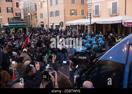 Rome, Italy. 31st Oct, 2020. (10/31/2020) Moments of clashes of the demonstrators with the police at Campo de Fiori in Rome (Photo by Matteo Nardone/Pacific Press/Sipa USA) Credit: Sipa USA/Alamy Live News Stock Photo