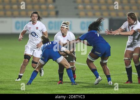 Parma, Italy. 1st Nov, 2020. parma, Italy, Sergio Lanfranchi stadium, 01 Nov 2020, Marlie Packer (England) with a carries during Women 2020 - Italy vs England - Rugby Six Nations match - Credit: LM/Massimiliano Carnabuci Credit: Massimiliano Carnabuci/LPS/ZUMA Wire/Alamy Live News Stock Photo