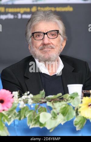 Rome, Italy. 24th Apr, 2014. Gigi Proietti, actor, comedian, stand-up comedian, voice actor, television host, director, singer, born in Rome on November 2, 1940, died in Rome on November 2, 2020. (Photo by Salvatore Esposito/Pacific Press) Credit: Pacific Press Media Production Corp./Alamy Live News Stock Photo