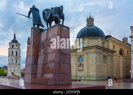 Monument to Grand Duke Gediminas and Vilnius Cathedral, Vilnius, Lithuania Stock Photo