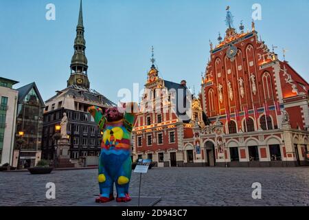 St. Peter's Church and House of the Blackheads in the old town hall square, Riga, Latvia Stock Photo