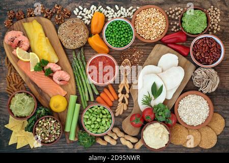 Low glycemic health food for diabetics with all foods below 55 on the GI index. High in antioxidants, vitamins, protein, fibre, omega 3 & smart carbs. Stock Photo