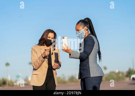 PHEONIX, ARIZONA, USA - 28 October 2020 - Kamala Harris at the GOTV Event with Alicia Keys - Phoenix, AZ, USA - Photo: Geopix/Lawrence Jackson/Biden f Stock Photo