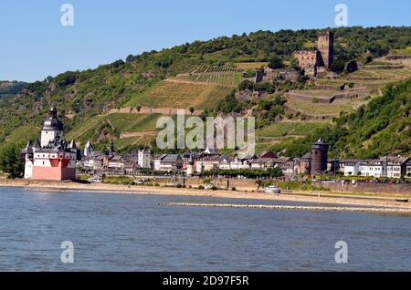 Germany, village Kaub with castle Pfalz aka castle Pfalzgrafenstein and castle Gutenfels in Rhine Valley a Unesco World Heritage site, Stock Photo