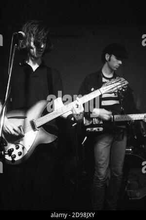 Andrew Sherriff and Simon Rowe of shoegazing/alternative rock group Chapterhouse, on stage at The Wellhead Inn, Wendover, UK, 6th April1991. Stock Photo