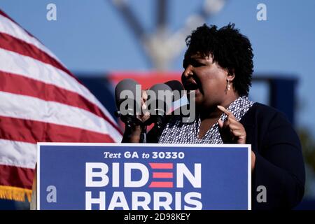 Atlanta, United States. 02nd Nov, 2020. Stacey Abrams addresses drive-in rally on election eve to get out the vote for Joe Biden, Jon Ossoff and Raphael Warnock on November 2, 2020 in Atlanta, Georgia Credit: Sanjeev Singhal/The News Access Credit: The Photo Access/Alamy Live News Stock Photo