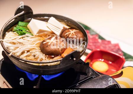 Sukiyaki pot hi-res stock photography and images - Alamy