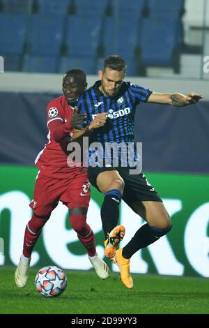 Bergamo, Italy. 3rd November, 2020. Rafael Toloi (Atalanta)Naby Keita (Liverpool FC) during the Uefa Champions League match between Atalanta 0-5 Liverpool at Gewiss Stadium on November 3, 2020 in Bergamo, Italy. Credit: Maurizio Borsari/AFLO/Alamy Live News Stock Photo