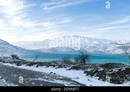beautiful-snowy-winter-in-the-