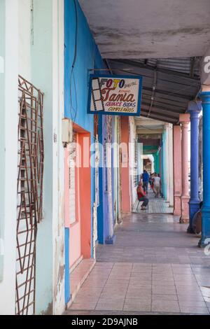 Cuba, Ciego de Ávila Province, Moron, Shops