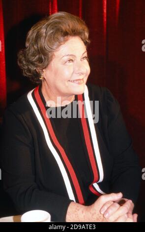 Ilse Werner, deutsche Filmschauspielerin und Kunstpfeiferin, Deutschland 1988. Stock Photo