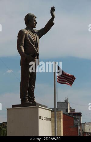 Bill Clinton statue on Bill Clinton Boulevard in Pristina, Kosovo Stock Photo