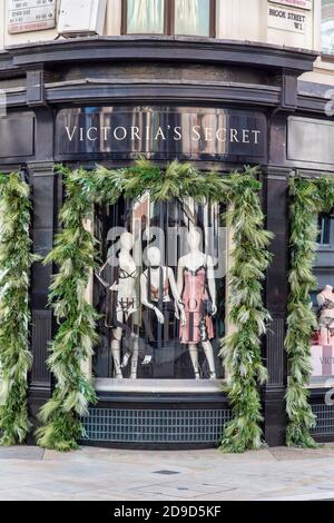 London, UK. 4th Nov, 2020. The Victoria's Secret store in New Bond Street Mayfair is pictured with Christmas garlands around its windows. Credit: Dave Rushen/SOPA Images/ZUMA Wire/Alamy Live News Stock Photo