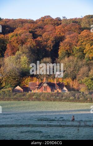 Hambleden village house in the early morning autumn light. Hambleden, Buckinghamshire, England Stock Photo