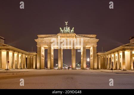 geography / travel, Germany, Berlin, Berlin Mitte, Brandenburg Gate, Unter den Linden, Pariser Platz, Additional-Rights-Clearance-Info-Not-Available Stock Photo