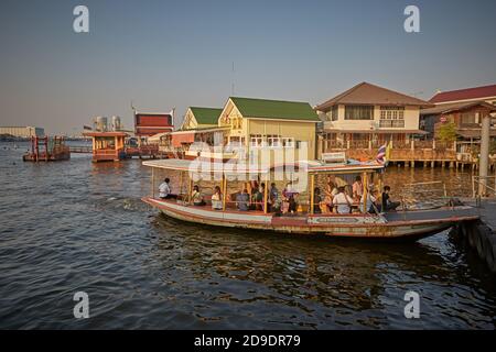 Bangkok, Thailand, March 2106. Public boat to cross the Chao Phraya river. Stock Photo