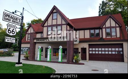 Sprague's Super Service, a former gas station, restaurant and garage built in 1931, is a Route 66 landmark in Normal, Illinois. Stock Photo