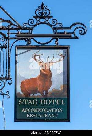 What's On Lyndhurst - The Stag Hotel, Lyndhurst New Forest