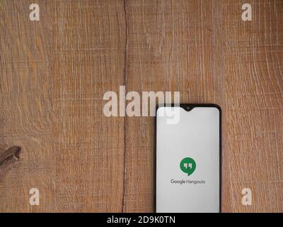 Lod, Israel - July 8, 2020: Scan & Go app play store page on the display of  a black mobile smartphone on wooden background. Top view flat lay with cop  Stock Photo - Alamy