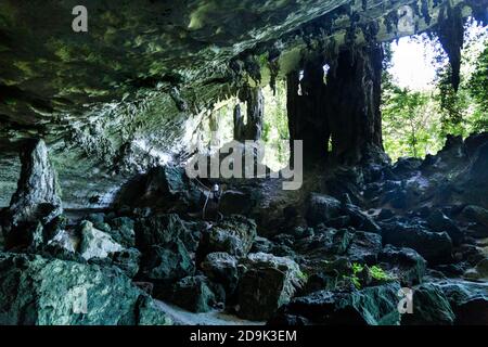 Chamber within the trader caves, Niah National Park, Sarawak, Malaysia Stock Photo