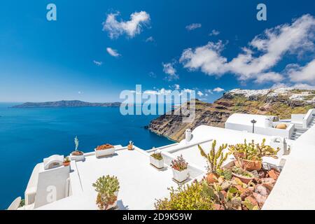 White architecture on Santorini island, Greece. Beautiful landscape, sea view. Luxury summer travel background, romantic vacation, amazing scenery Stock Photo