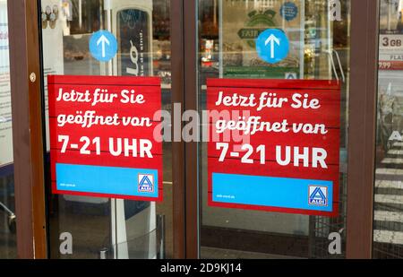 Opening hours, Aldi-Nord supermarket, Datteln, North Rhine-Westphalia, Germany Stock Photo