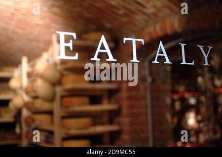 Turin, Piedmont/Italy-01/26/2007- The Opening of the Eataly market in Turin, the first location of shopping centers of quality Italian food. Stock Photo