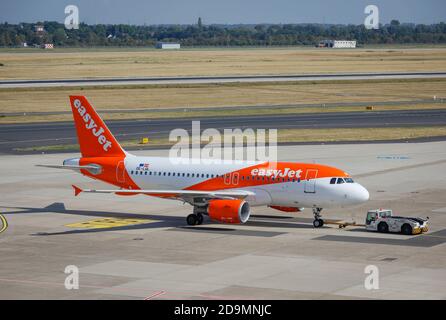 Duesseldorf, North Rhine-Westphalia, Germany, easyJet plane on the way to the runway, Duesseldorf International Airport, DUS. Stock Photo