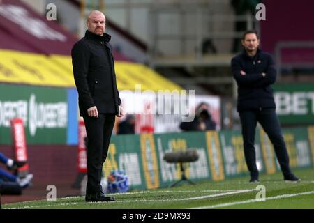 BURNLEY, ENGLAND. OCTOBER 31ST Burnley manager Sean Dyche (left) during the Premier League match between Burnley and Chelsea at Turf Moor, Burnley on Saturday 31st October 2020. (Credit: Tim Markland | MI News) Stock Photo