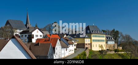 Europe, Germany, Hessen, Ederbergland, Kellerwald-Edersee Nature Park, town of Battenberg, view of the old town with the former hunting lodge Stock Photo