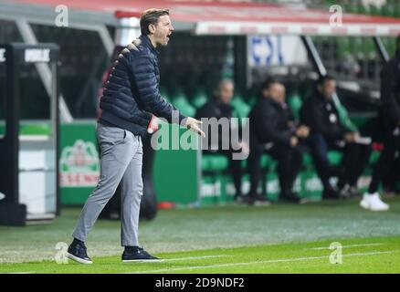 City Of Bremen, Deutschland. 06th Nov, 2020. firo: 06.11.2020, football, 1st Bundesliga, season 2020/2021, Werder Bremen - 1st FC Cologne coach Florian Kohfeldt (Bremen) | usage worldwide Credit: dpa/Alamy Live News Stock Photo