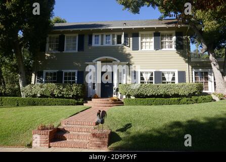 Pasadena, California, USA 4th November 2020 A general view of atmosphere of Mad Men House Filming Location at 675 Arden Road on November 4, 2020 in Pasadena, California, USA. Photo by Barry King/Alamy Stock Photo Stock Photo