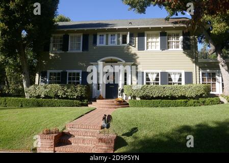 Pasadena, California, USA 4th November 2020 A general view of atmosphere of Mad Men House Filming Location at 675 Arden Road on November 4, 2020 in Pasadena, California, USA. Photo by Barry King/Alamy Stock Photo Stock Photo