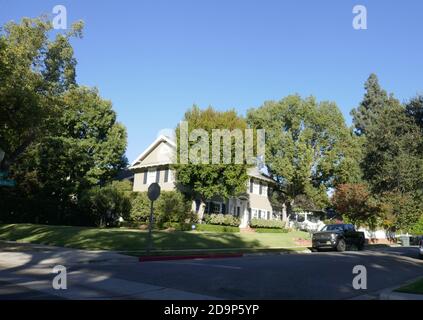 Pasadena, California, USA 4th November 2020 A general view of atmosphere of Mad Men House Filming Location at 675 Arden Road on November 4, 2020 in Pasadena, California, USA. Photo by Barry King/Alamy Stock Photo Stock Photo