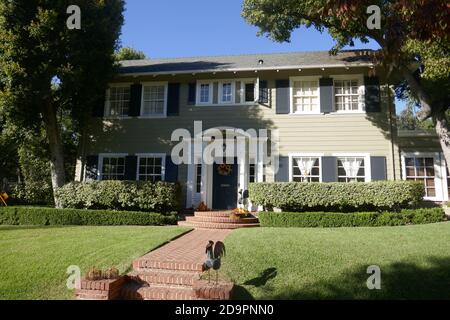 Pasadena, California, USA 4th November 2020 A general view of atmosphere of Mad Men House Filming Location at 675 Arden Road on November 4, 2020 in Pasadena, California, USA. Photo by Barry King/Alamy Stock Photo Stock Photo