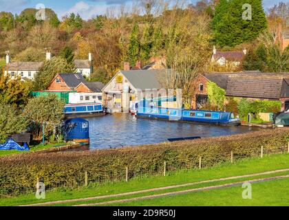 Tardebigge Wharf on Birmingham Worcester Canal in Wprcestershire, England. Stock Photo