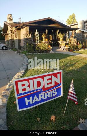 Pasadena, California, USA 4th November 2020 A general view of atmosphere of Halloween Display with Skeletons and pumpkins on November 4, 2020 in Pasadena, California, USA. Photo by Barry King/Alamy Live News Stock Photo